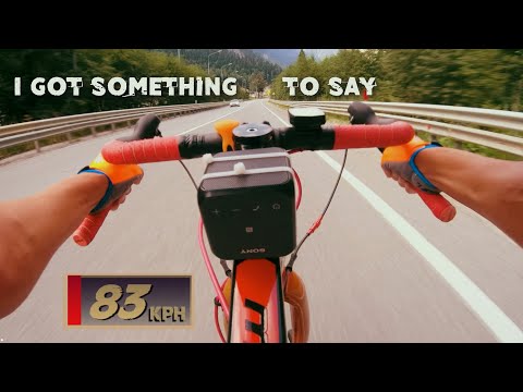 Видео: Шоссер 80 кмч - скоростной спуск в Домбае