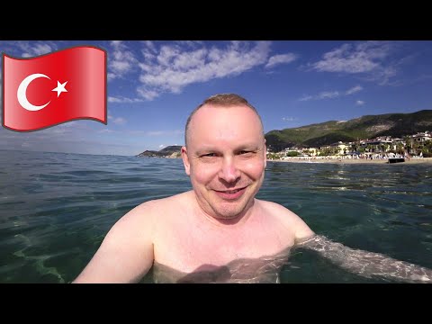 Видео: 2.3.Аланья. Бегу на пляж Клеопатры №14! Заглянул на Вторничный рынок, цены на фрукты в Турции.