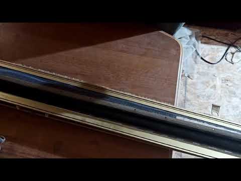 Видео: Ремонт-замена ролетных москитных сеток каравана Табберт