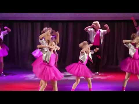 Видео: «Сделай селфи» /Шоу-группа «Апельсин»/ Inst.: show_group_orange 👇