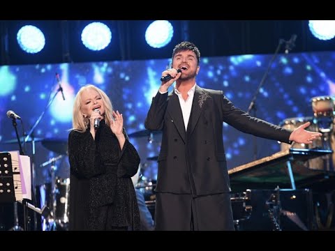 Видео: Лариса Долина и Александр Панайотов - «Лунная мелодия», «Цветы под снегом»