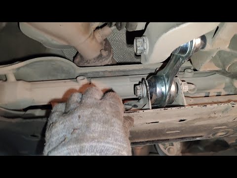Видео: БОЛТАЕТСЯ ДВИГАТЕЛЬ ?! НЕ СТАВЬ НИЖНЮЮ ОПОРУ ДВИГАТЕЛЯ ПОКА НЕ ПОСМОТРИШЬ !!!!