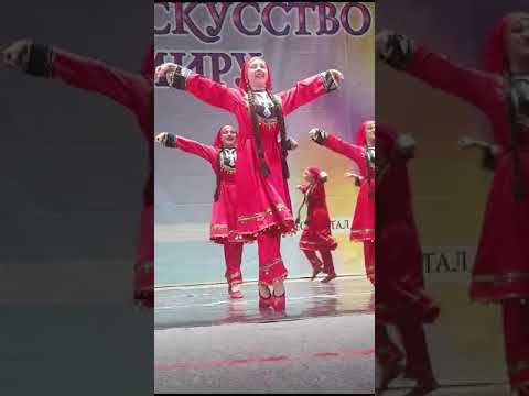 Видео: аварский танец "азарные девчата"  ансамбль "КАВКАЗ".    Ростов-на-Дону лезгинка в Ростове