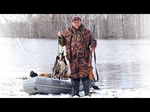 Видео: Охота на утку с чучелами. Комплект чучел уток на все случаи жизни!