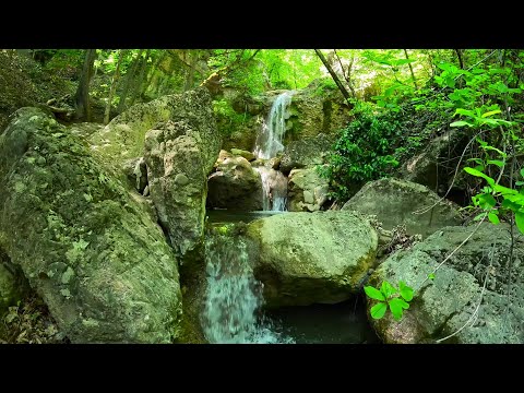 Видео: Крым, ОПАСНАЯ дорога в горах. Ускутские водопады. Другой мир.