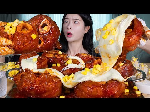 Видео: ASMR MUKBANG | Острые бычьи ноги 🔥 Ядерный острый соус, кукурузный сыр и рисовые шарики
