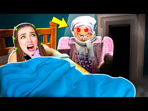 Видео: МОЯ БАБУШКА СОШЛА с УМА в ROBLOX ! 😱 Weird Strict Grandma Роблокс