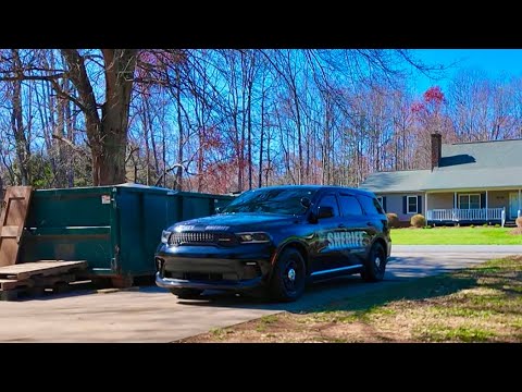 Видео: Перегнал АВТОДОМ на участок. ШЕРИФ приехал через ЧАС! Едем в старый дом за вещами.
