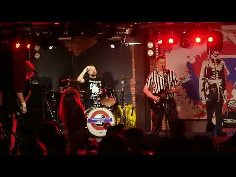 Видео: 2025-11-01 - Группа «РОБОКОТ» - Punk-Rock-Halloween в клубе «Big Ben»