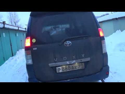 Видео: Toyota Voxy 2002 за 555000 тыс руб