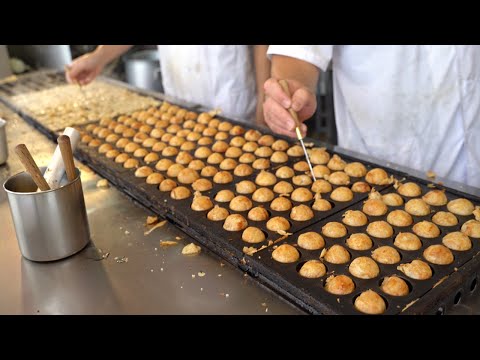 Видео: Удивительное мастерство мастера такояки - Оригинальные такояки - японская уличная еда