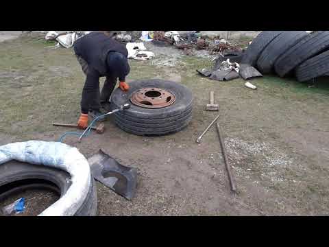 Видео: ШИНОМОНТАЖ"БАТОНА"  ШИНЫ 385/65  НА ДИСК ЗИЛ 130