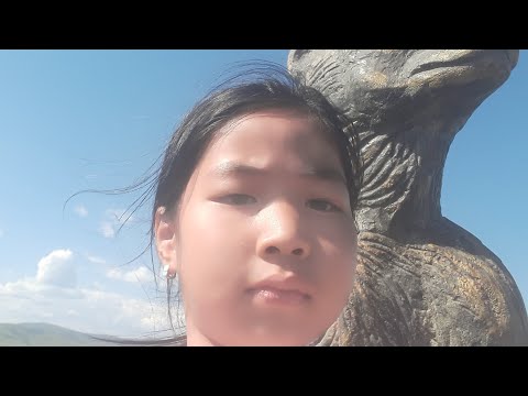 Видео: Гимнастикийн цүнхээ харуулав.