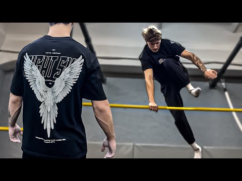 Видео: ДЕЛАЕМ СЛОЖНЫЕ КОМБЫ //calisthenics
