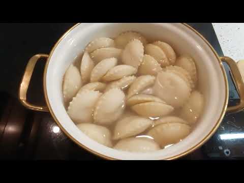 Видео: Новое приобретение с "Озон". Машинка для раскатки теста разной толщины. Нужна ли???