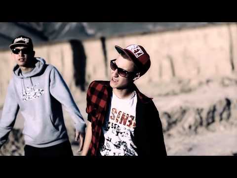 Видео: ТРОЕРАЗНЫХ - Пой Вместе С Нами