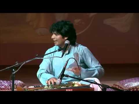 Видео: Bittu Mallick / Битту Маллик "Hare Krishna/ Харе Кришна" Moscow 27.05.15