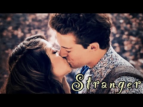 Видео: Soy Luna | Stranger (rus.sub) | Lutteo | Я Луна | Чужая (рус.суб) | Луттео