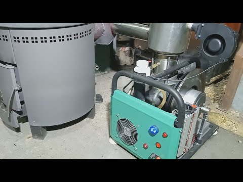 Видео: Двигатель Стирлинга генератор. Работа от печи. The Stirling engine runs on firewood.