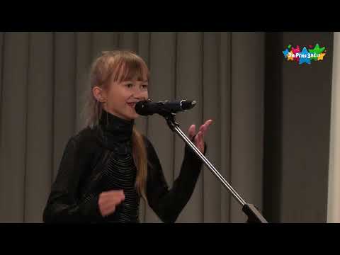 Видео: Василиса Панасенко (Vasilisandriya) - cover "Небо в ночи" (live)