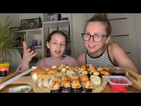 Видео: РОЛЛЫ 🍣Sushi/Мукбанг| Mukbang/Читаем комменты, передаем приветы 👋