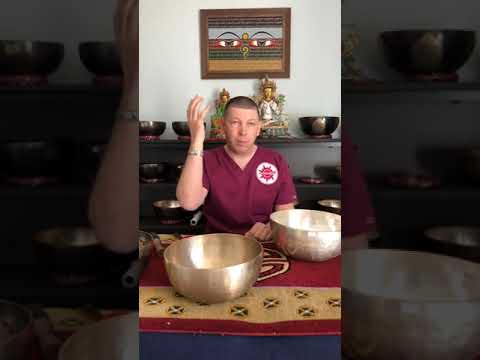 Видео: Реакция ЦНС на звук и вибрацию низкой частоты поющих чаш / Купить поющие чаши