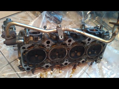 Видео: SUZUKI GRAND VITARA ( j20a).Разборка и сборка ГБЦ . Притирка клапанов.