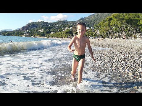 Видео: Беженцы #4. Тем временем в Черногории