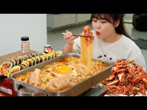Видео: Острый джин-рамэн с кето кимбапом, кимбапом из свинины🍜🍣Рецепт свежего кимчи и мукбанга