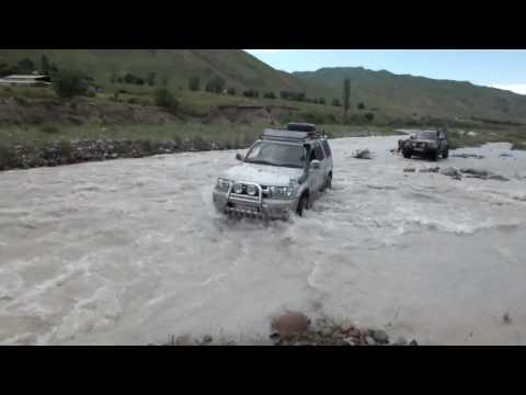 Видео: 25.06.2017 Туюк-Кегеты. Моют дно