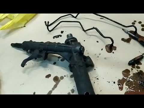 Видео: Рено трафик. Разбираем рулевую рейку!