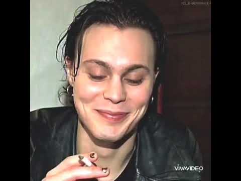 Видео: Ville Valo - Not Gonna Get Us (Нас не догонят)