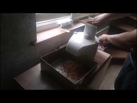 Видео: Як добути пергу від А до Я, 2 частина, відділення воску від перги