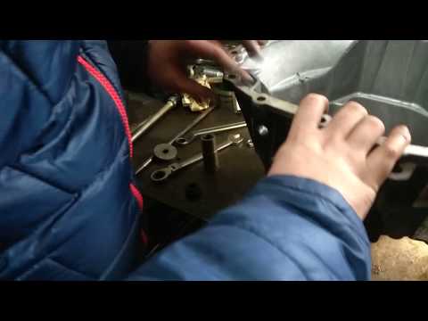 Видео: Замена подшипников на КПП Vivaro 2.0 Ч.3