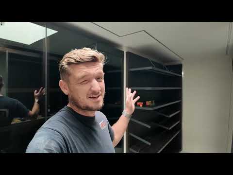 Видео: Крутая гардеробная комната от Poliform