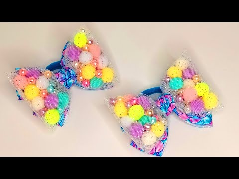 Видео: Стильные Бантики из помпонов и фатина. Канзаши очень просто