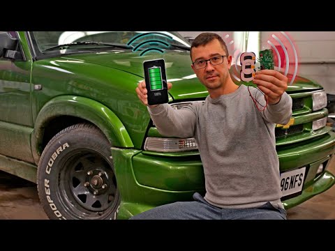 Видео: Беспроводная зарядка в любую машину. Установка вместо подкассетника. Самый доступный способ.