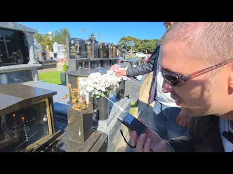 Видео: Я в шоке ! Мы взяли на кладбище Spirit Box и он начал говорить ! Элла Австралия Первая Серия