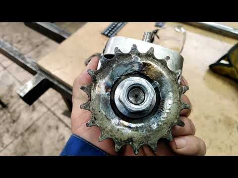 Видео: Велокатамаран#1 рама, привод, немного рулевого.