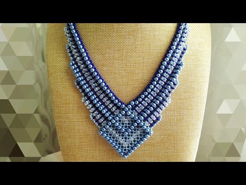 Видео: Колье из бисера и бусин. Beaded necklace