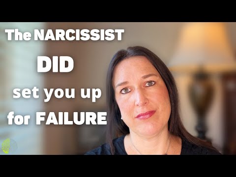 Видео: Вы не сумасшедший — нарцисс ХОЧЕТ, чтобы вы потерпели неудачу | Мой партнер винит меня во всем!