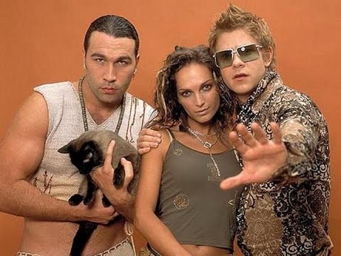 Видео: А мы любили караоке