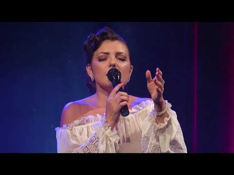 Видео: Леа Иванова - Спри До Мен - Shekerova Acoustic Band Cover