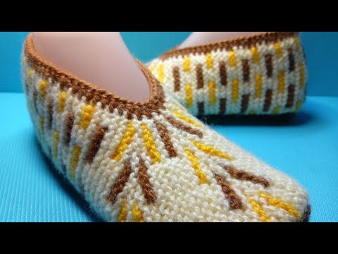 Видео: #1035 ✅. КРАСИВЫЕ СЛЕДКИ  ДЛЯ ДОМА СПИЦАМИ ЧАСТИЧНЫМ ВЯЗАНИЕМ.🌞