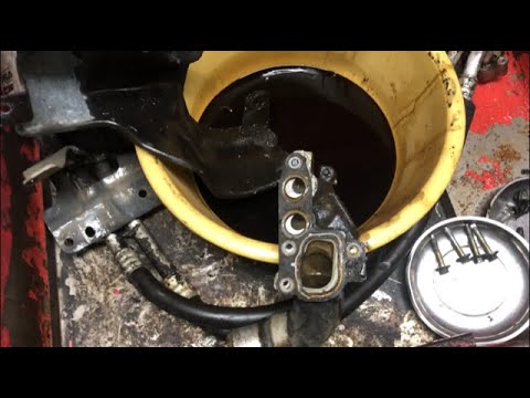 Видео: Прокладка и трубки адаптера масляного фильтра Ford Expedition 98 (утечка масла в охлаждающую жидк...