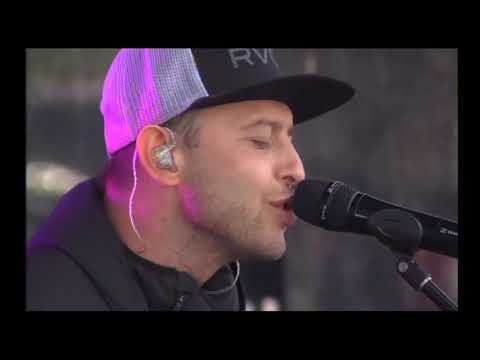 Видео: Химфест 2018 в Березниках. Концерт группы Звери