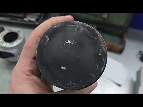 Видео: Эндуро мотоцикл Rieju mr 300 pro 2t, замер износа поршневой группы!