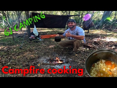 Видео: Приготовление пищи на костре в ковбойском стиле.