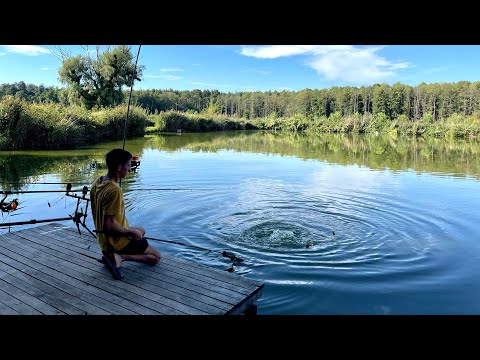 Видео: Денна флет фідерна риболовля , відпочинок та ловля коропа на водоймі Cool Place