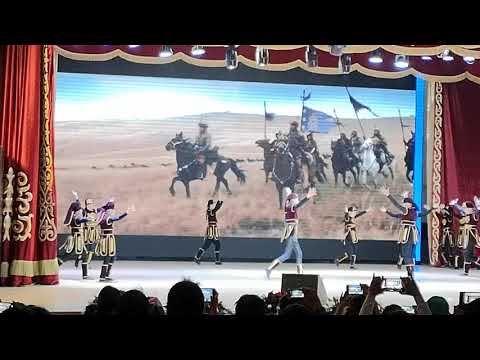 Видео: Выступление Аружан. Танец Ертуран!